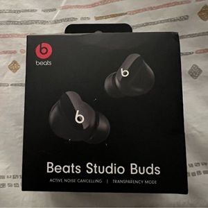 Beats Studio Buds